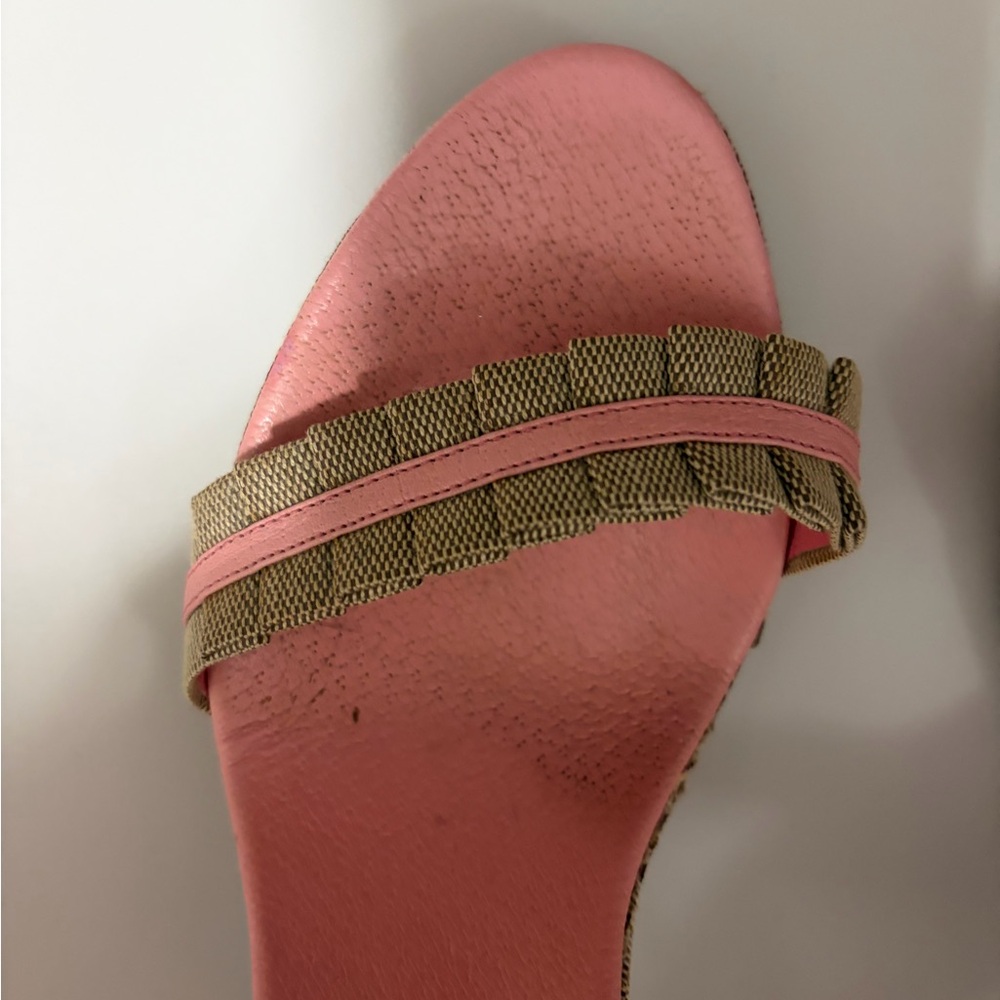 Gucci Women’s Pink Slingback Heeled Sandals - Picture 4 of 8